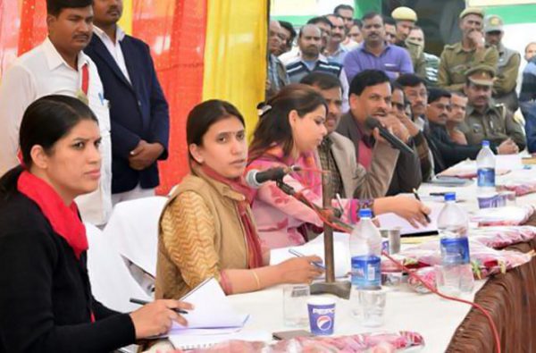 महिलाएं संभाल रही यूपी का उन्नाव जिला