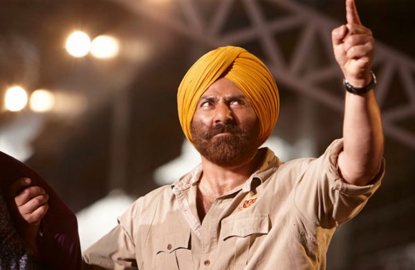 Sunny Deol का बंगला नहीं होगा नीलाम, इस कारण से लगी रोक