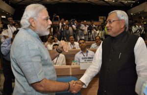 मोदी के खिलाफ गोलबंद विपक्ष डरना तो जरूरी है